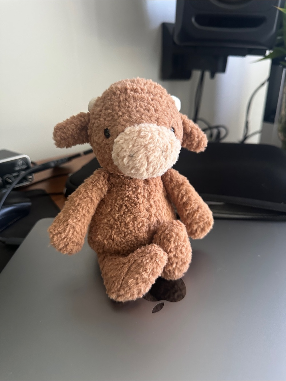 Jellycat Tumbletuft Cow 8”